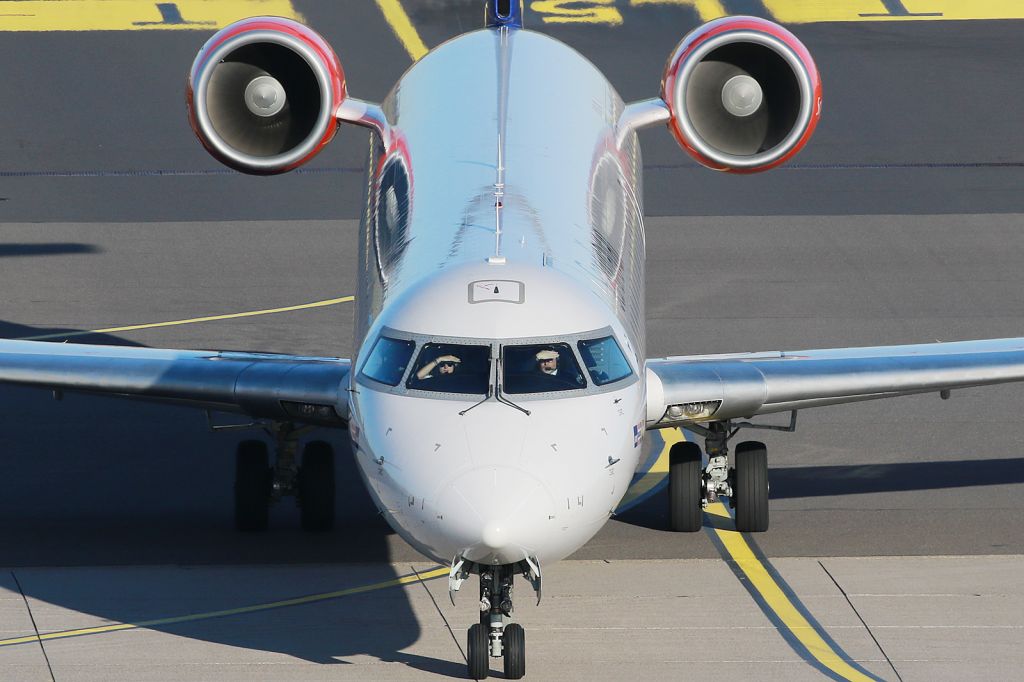 Canadair Regional Jet CRJ-900 (EI-FPP)