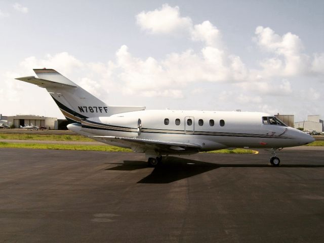 Hawker 800 (N787FF)