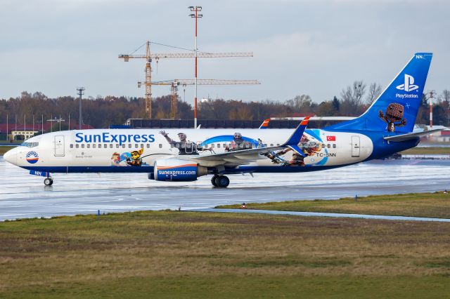 Boeing 737-800 (TC-SNN)