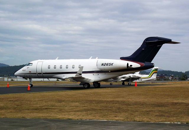 Bombardier Challenger 300 (N265K)