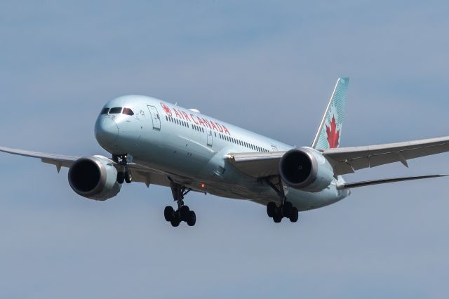 Boeing 787-9 Dreamliner (C-FGDT)