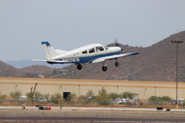 Piper Cherokee Arrow (N963WW)