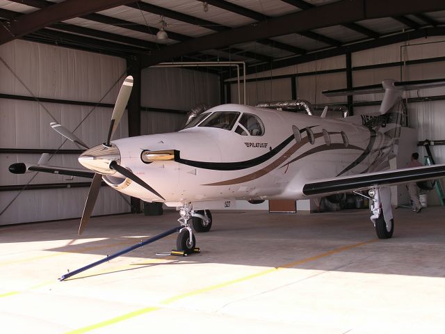 Pilatus PC-12 (N527PB)
