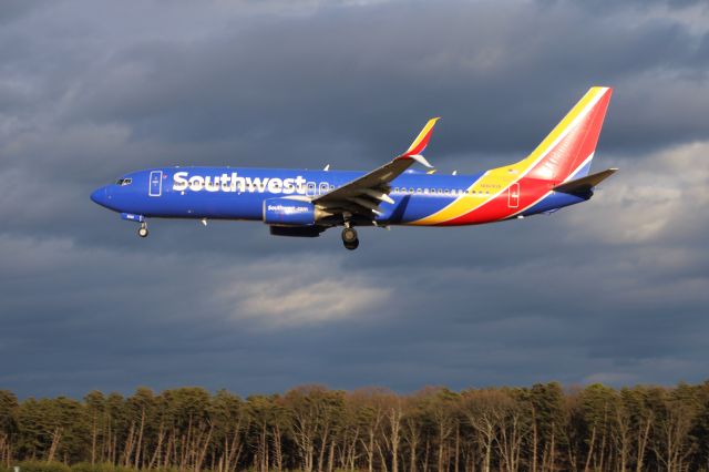 Boeing 737-800 (N8690A) - Arriving as WN380 from SAT