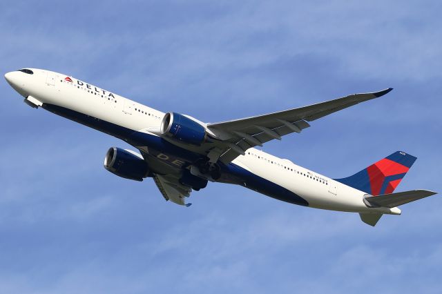 Airbus A330-900 (N429DX)