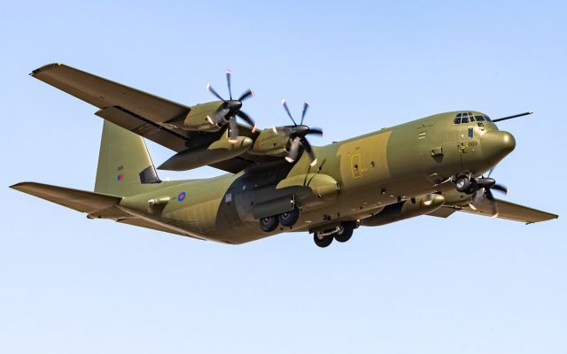 Lockheed C-130 Hercules (CSZ869)