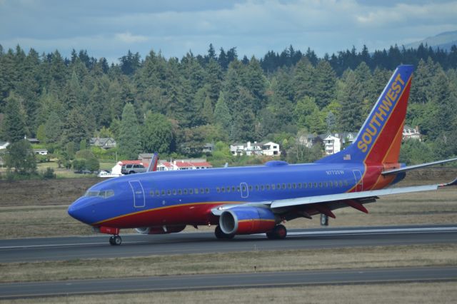 Boeing 737-700 (N772SW) - Taxiing from the runway after arriving in PDX