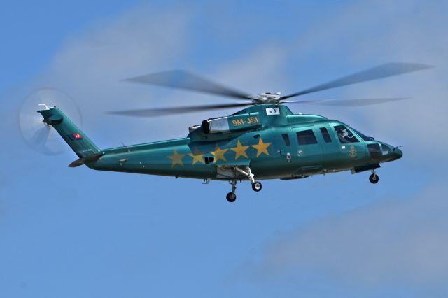 Sikorsky S-76 (9M-JSI)