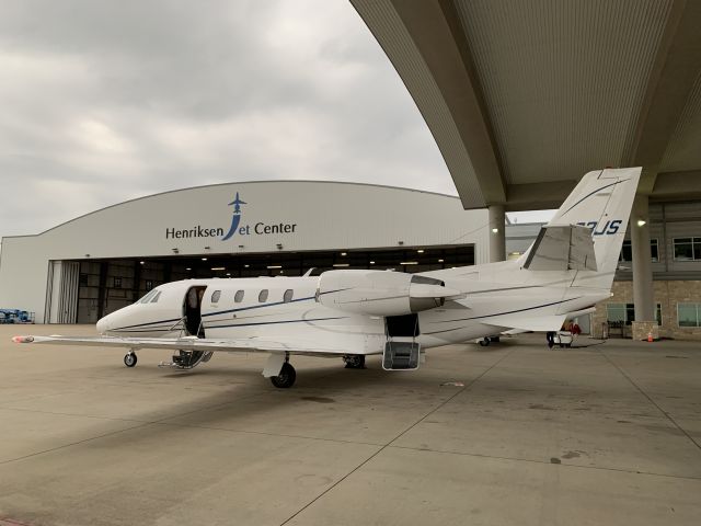 Cessna Citation Excel/XLS (N833JS) - Ready to depart from KEDC