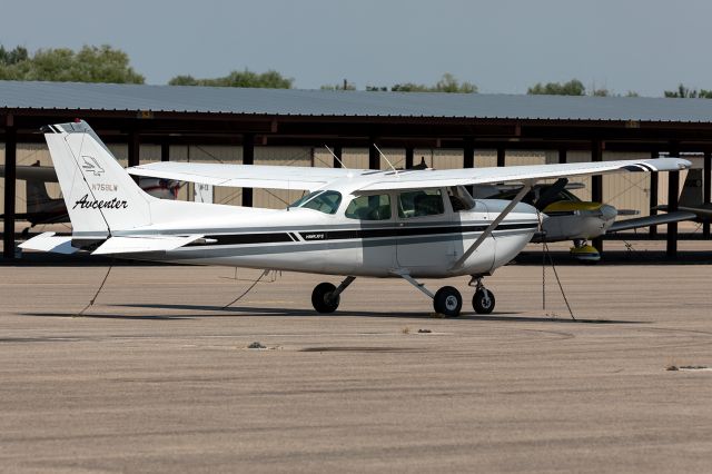 Cessna Skyhawk (N758LW)