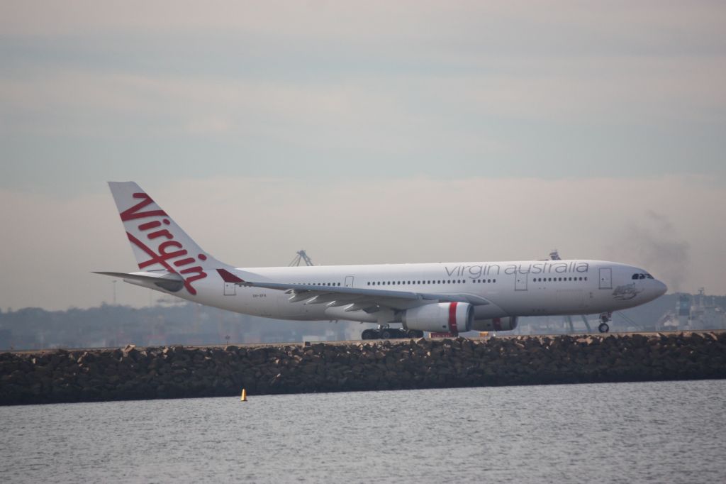 Airbus A330-200 (VH-XFA)