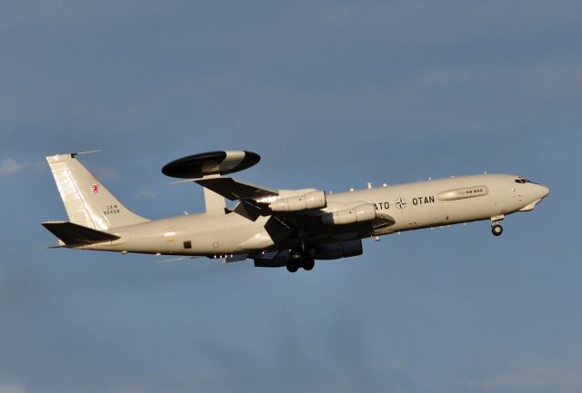 Boeing 707-100 (LXN90458) - Classic beauty