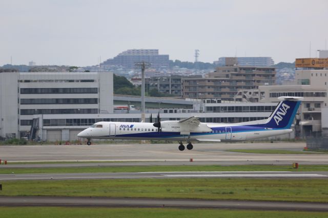 de Havilland Dash 8-400 (JA844A)