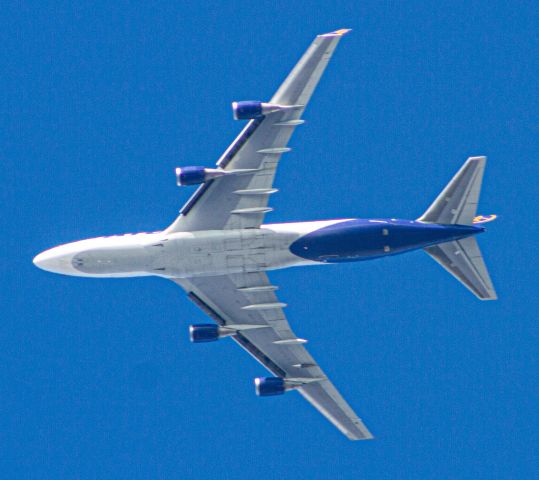 Boeing 747-400 (N485MC)