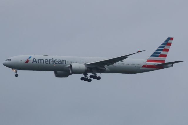 BOEING 777-300ER (N731AN)