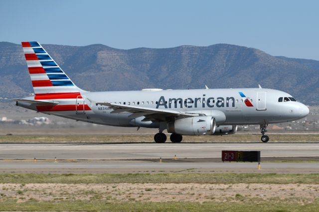 Airbus A319 (N834AW)