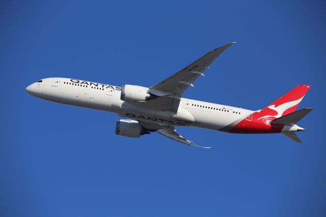 Boeing 787-9 Dreamliner (VH-ZNH)