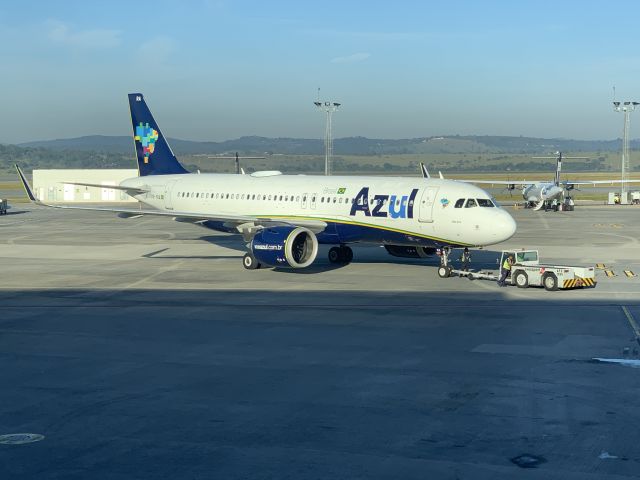 PR-YRA — - AD5251 PVH x CNF