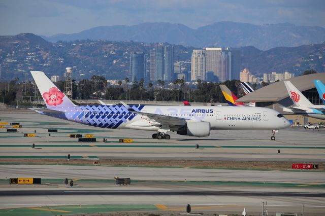 Airbus A350-900 (B-18918)