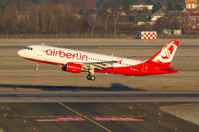 Airbus A320 (D-ABZF) - 29.12.2016