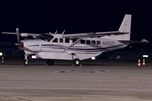 Cessna Caravan (N208UD)