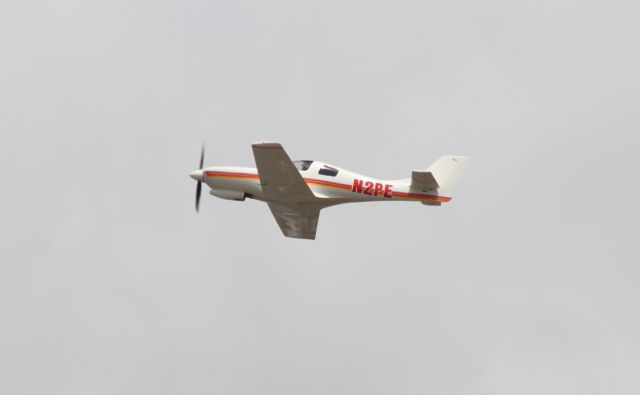 PAI Lancair 320 (N2PE)