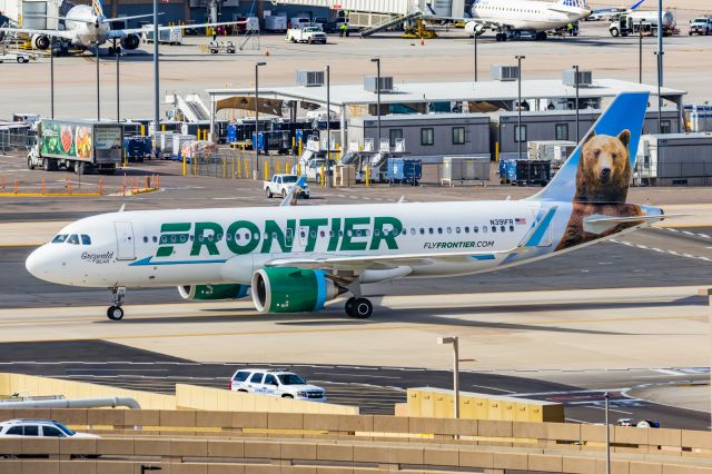 Airbus A320neo (N391FR) - A Frontier Airlines A320 neo "Grizwald the Grizzly Bear" taxiing at PHX on 2/11/23 during the Super Bowl rush. Taken with a Canon R7 and Canon EF 100-400 II L lens.