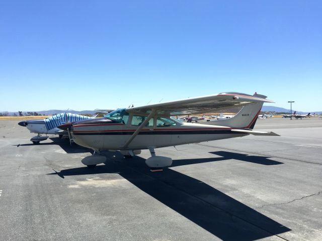 Cessna Skylane (N6800M) - EFI Flight school 182 rental at F70 airport.