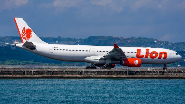 Airbus A330-300 (PK-LEG)