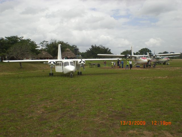 ROMAERO Islander (N26BN)