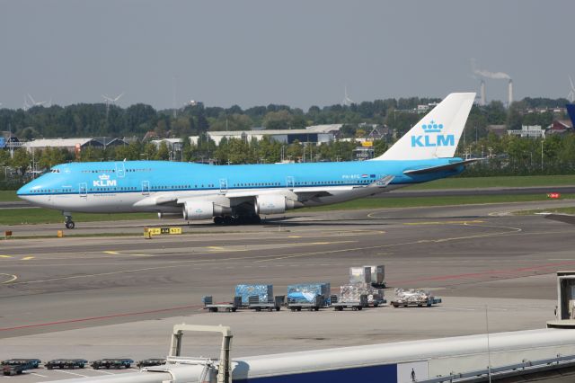 Boeing 747-400 (PH-BFG)