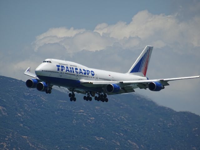 Boeing 747-400 (EI-XLH)