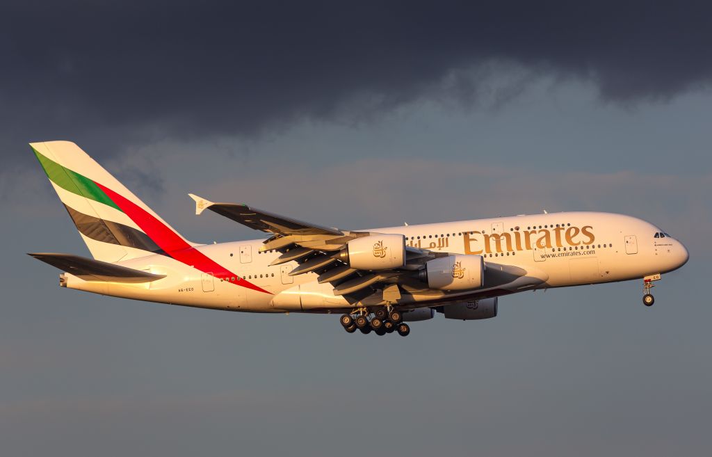 Airbus A380-800 (A6-EEO)