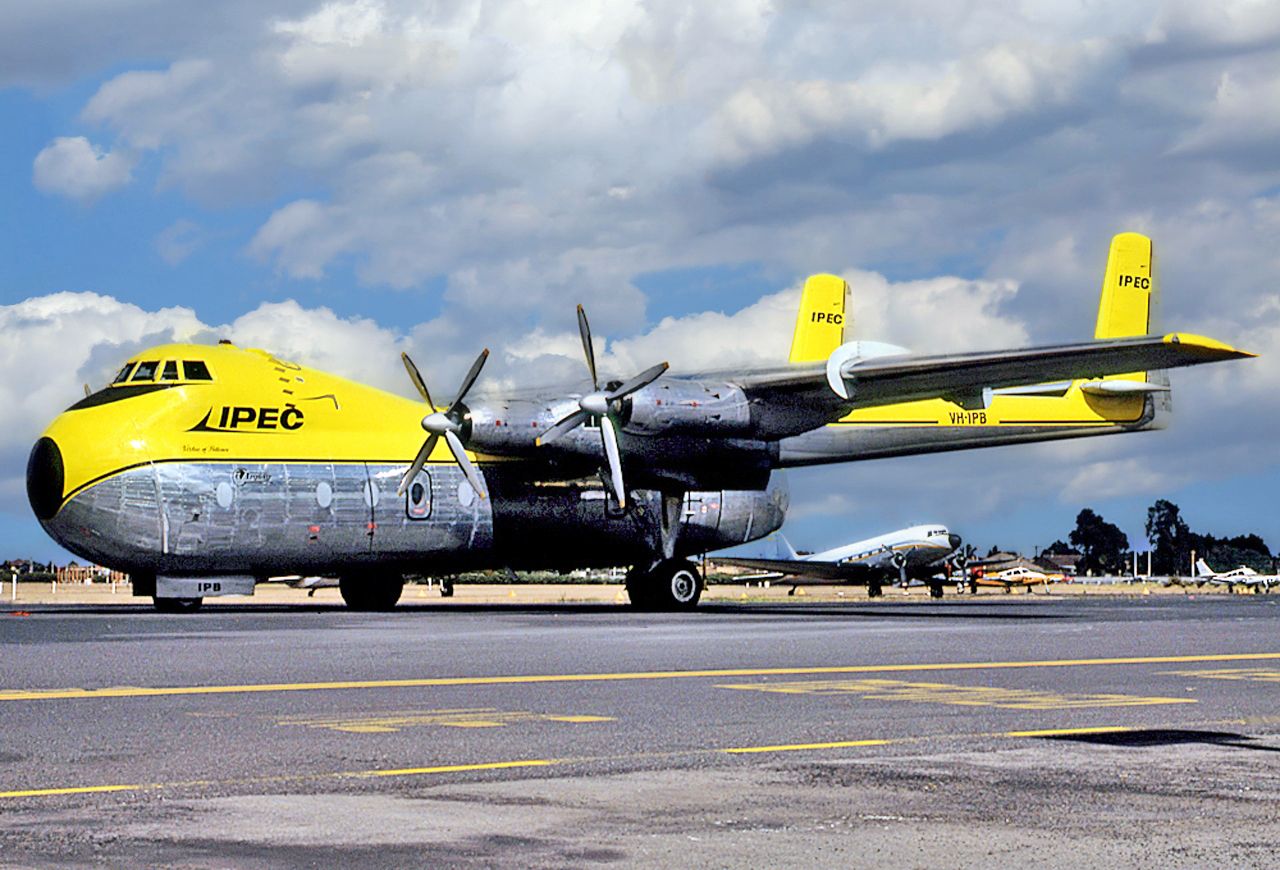 VH-IPB — - IPEC AIR FREIGHTER - ARMSTRONG WHITWORTH AW-650 - ARGOSY 222 - REG : VH-IPB (CN 6805) - ESSENDON AIRPORT MELBOURNE VIC. AUSTRALIA - YMEN 4/4/1980