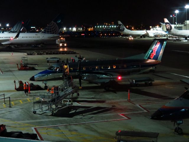 Embraer EMB-120 Brasilia (N564SW)