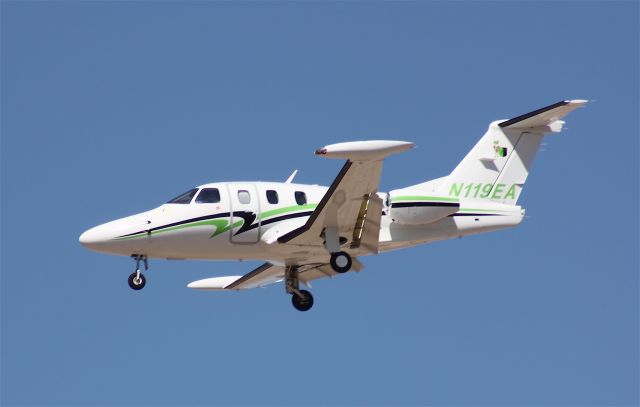 Eclipse 500 (N119EA)