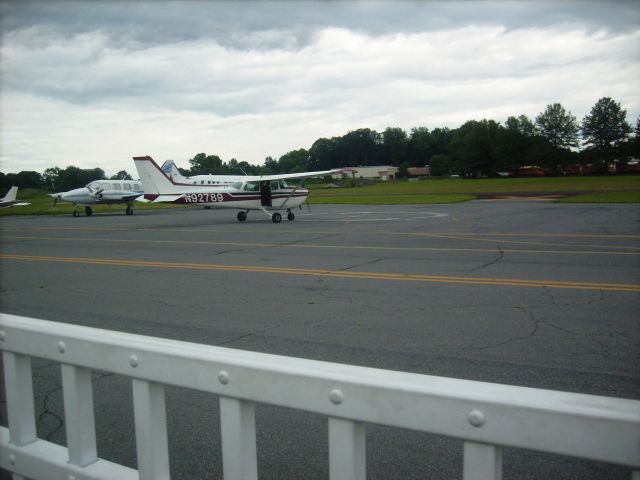 Cessna Skyhawk (N92789) - This picture shows one of the Doylestown Airports rentle planes. As you can see in the backround there was a storm comming later in the day. This photo was taken at the Doylestown Airport in Pennsylvania.