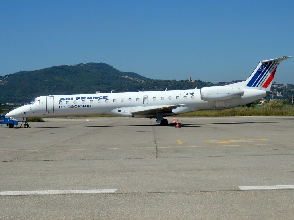 Bombardier CRJ-1000 (F-GUBF)