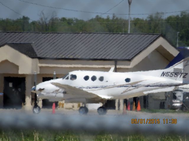 Beechcraft King Air F90 (N555TZ)