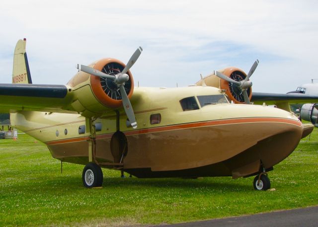 Grumman G-73 Mallard (N1888T) - AirVenture 2016.