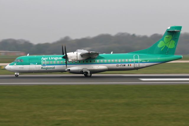 Aerospatiale ATR-72-600 (EI-FAW) - EI3721 rolling on departure to Cork