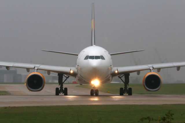 Airbus A330-200 (G-TCXB)