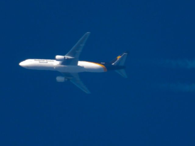 BOEING 767-300 (N372UP) - UPS920br /SDF-ONTbr /11/24/2024