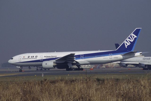 Boeing 777-200 (JA705A) - Departure at Narita Intl Airport Rwy34L on 1998/12/29