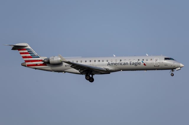Canadair Regional Jet CRJ-700 (N770SK)