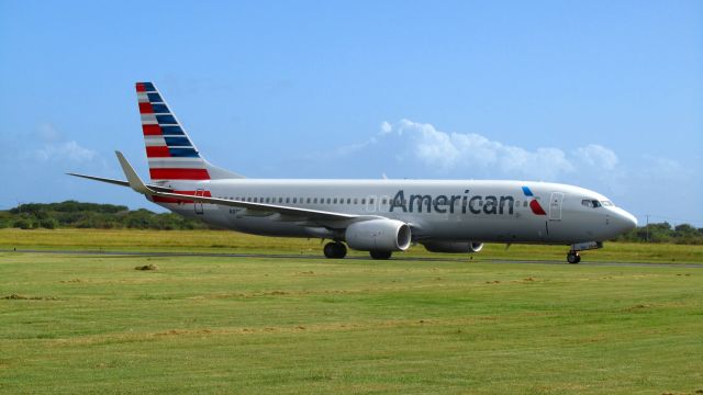 Boeing 737-800 (N974AN)