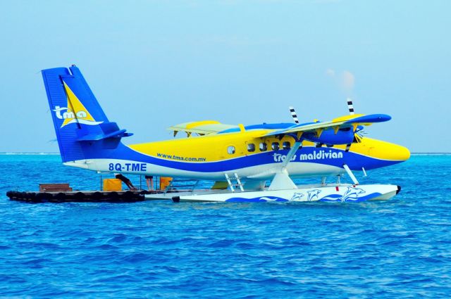 De Havilland Canada Twin Otter (8Q-TME) - Waiting for Passengers (us) at Helengeli Island, Maldives