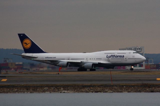 Boeing 747-400 (D-ABVP)