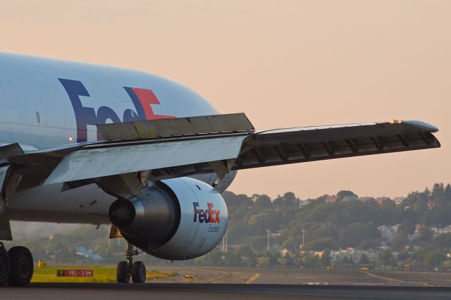 McDonnell Douglas DC-10 (N366FE) - Sunset 4R arrival for this classy lady !