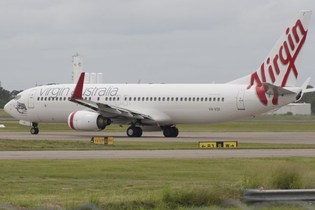 Boeing 737-800 (VH-VOX) - Taxing to the A3 holding point